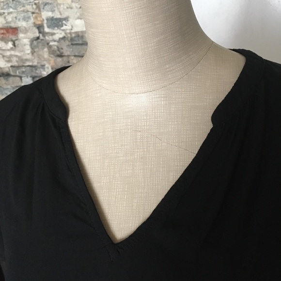 Old Navy 🛍️ Black Blouse Sz XS - Picture 5 of 8